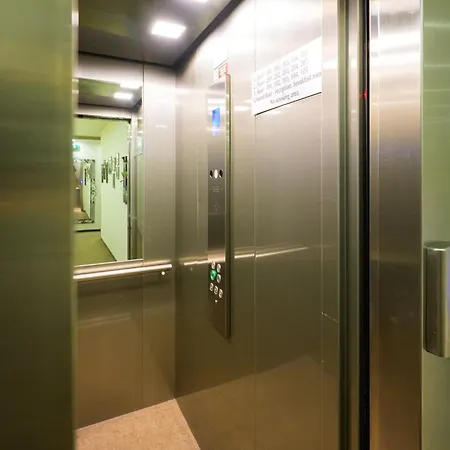 ラウドナ 3*