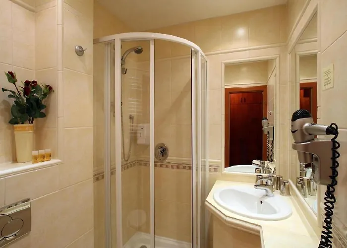 ラウドナ ホテル